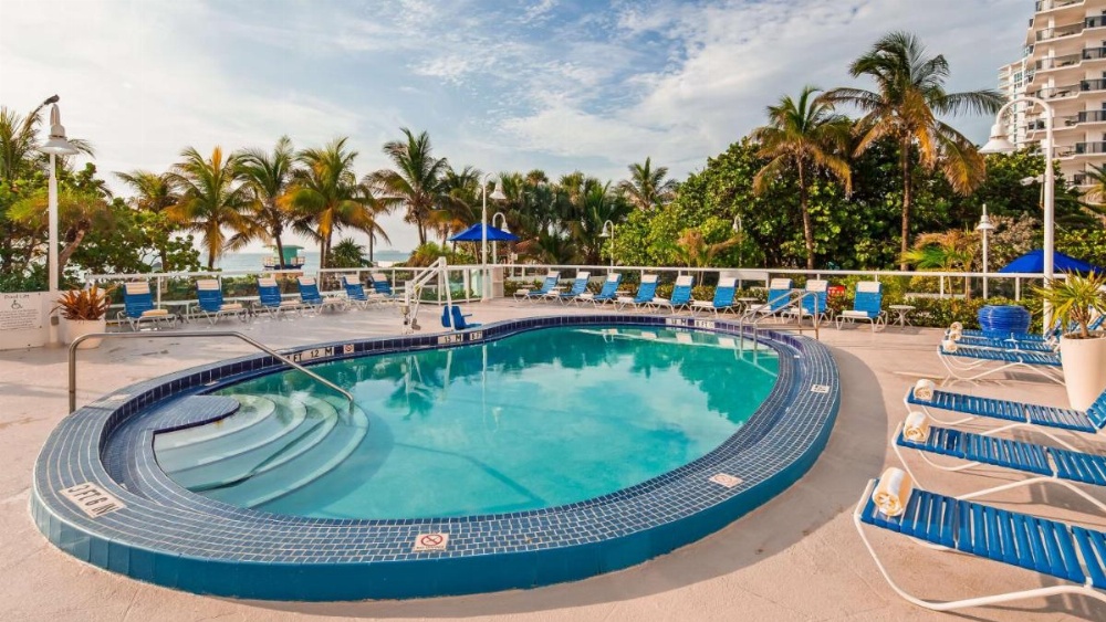 Best Western Plus Atlantic Beach Resort Main image