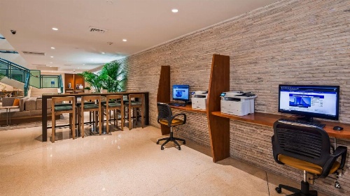 Best Western Plus Atlantic Beach Resort image 4