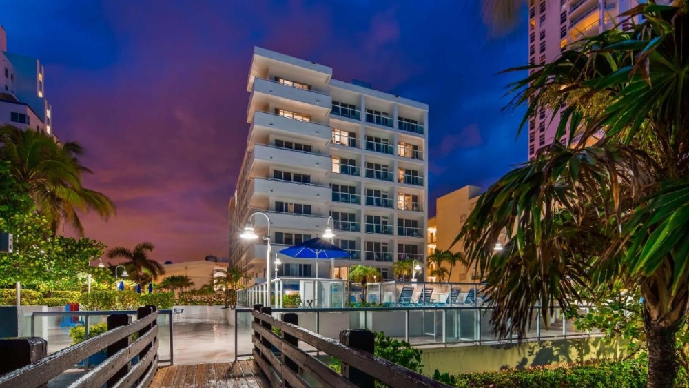 Best Western Plus Atlantic Beach Resort